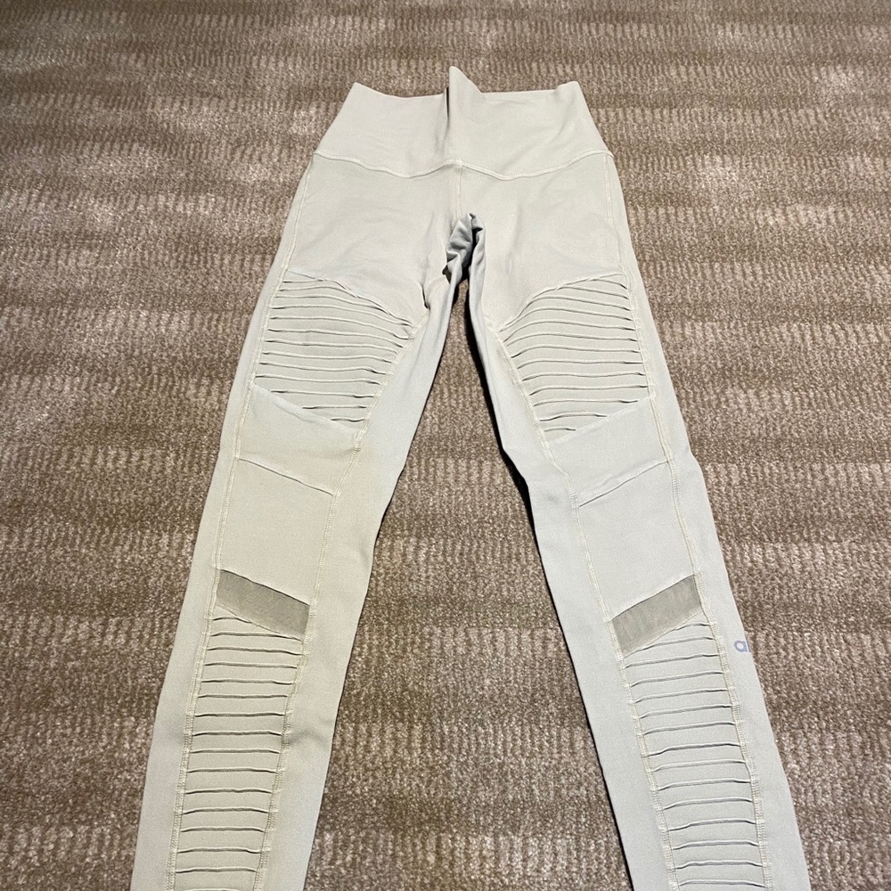 Alo Yoga Moto Leggings